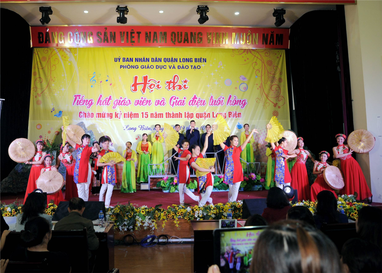 Hội thi Tiếng hát giáo viên - Giai điệu tuổi hồng năm học 2018-2019 (11).jpg